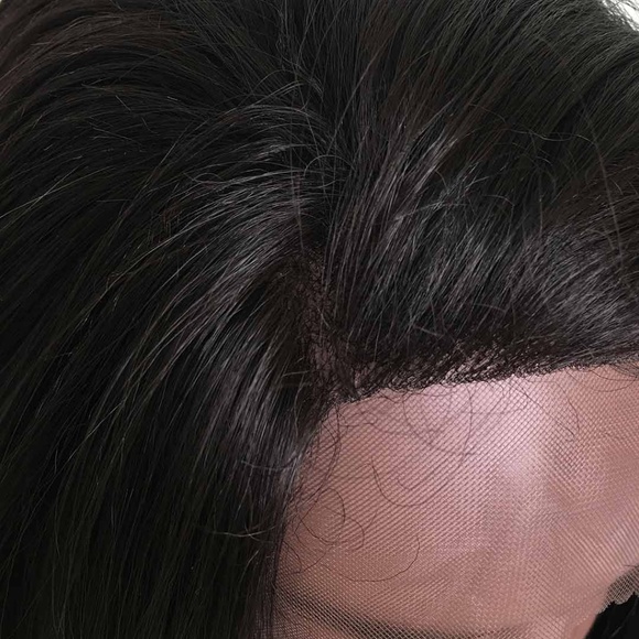 24" Black Wavy Lace Front Wig | BELLA - Picture 4 of 8